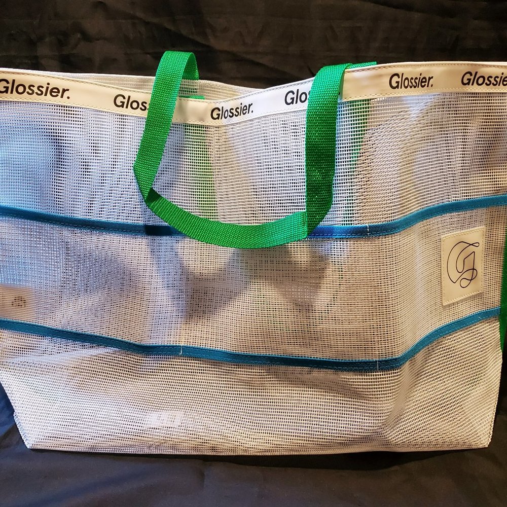 Glossier (Miami store ONLY) Mesh Beach Bag – NEW in package NIB